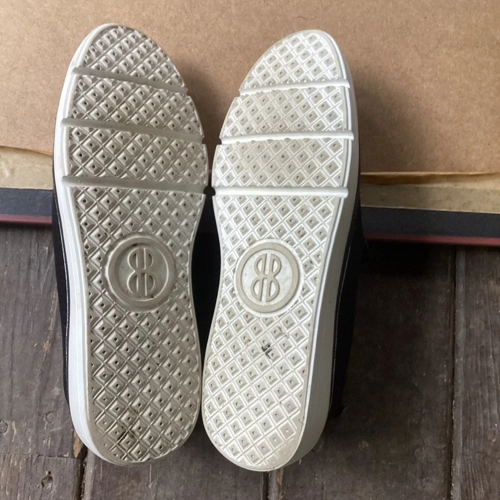 Bill Blass black knit slip on casual shoes, size 9.5 - Picture 8 of 8